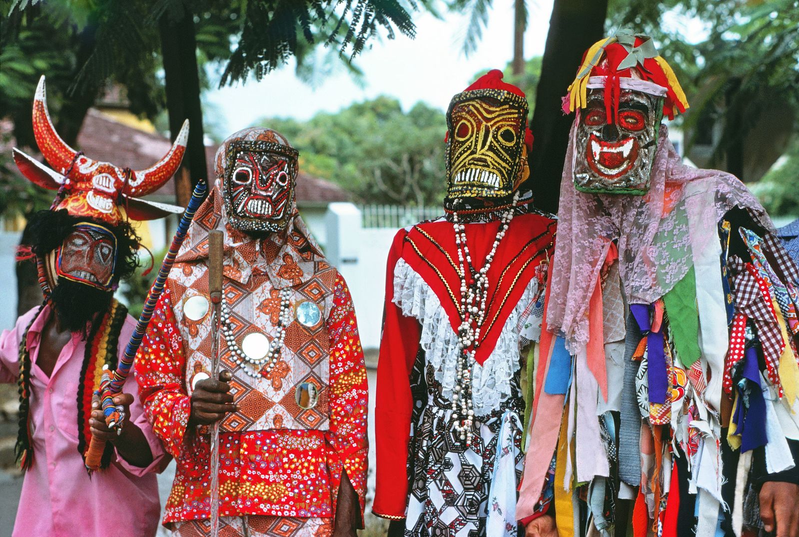 jonkunnu-john-canoe-jamaican-dancers