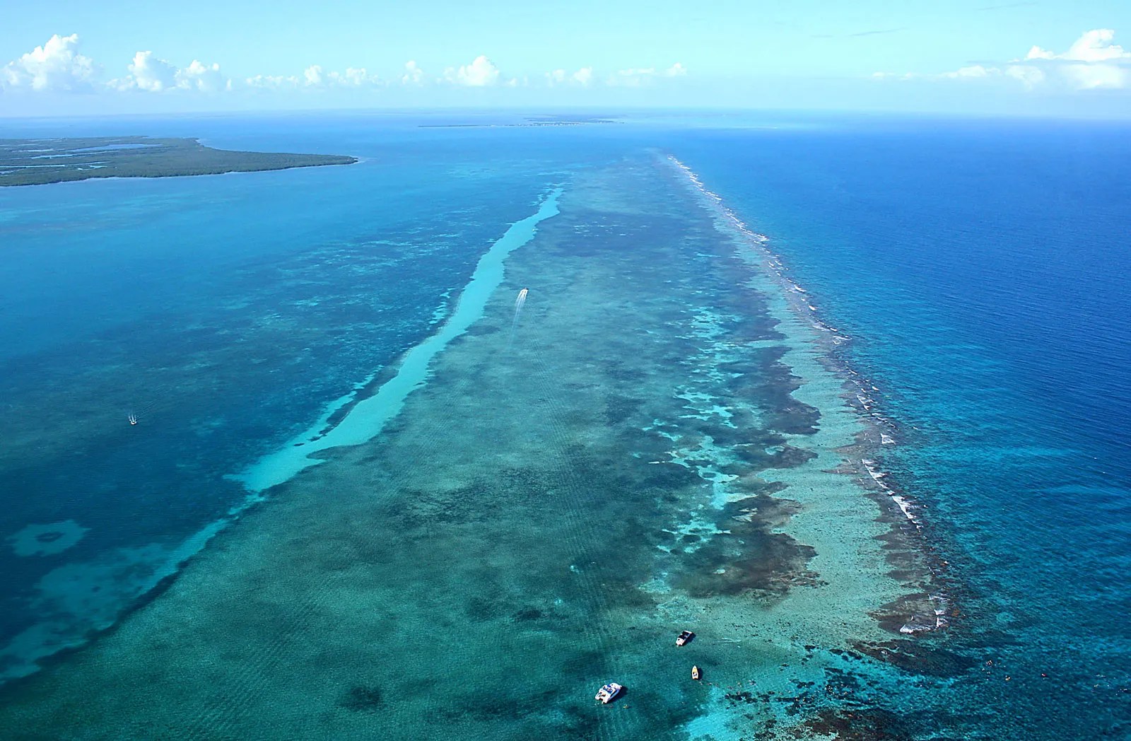 Belize-Barrier-Reef-Brittanica-Writes-and-Kulcha-Climate-TRacker-Caribbean- fellowship-Jaleeza-Roberts